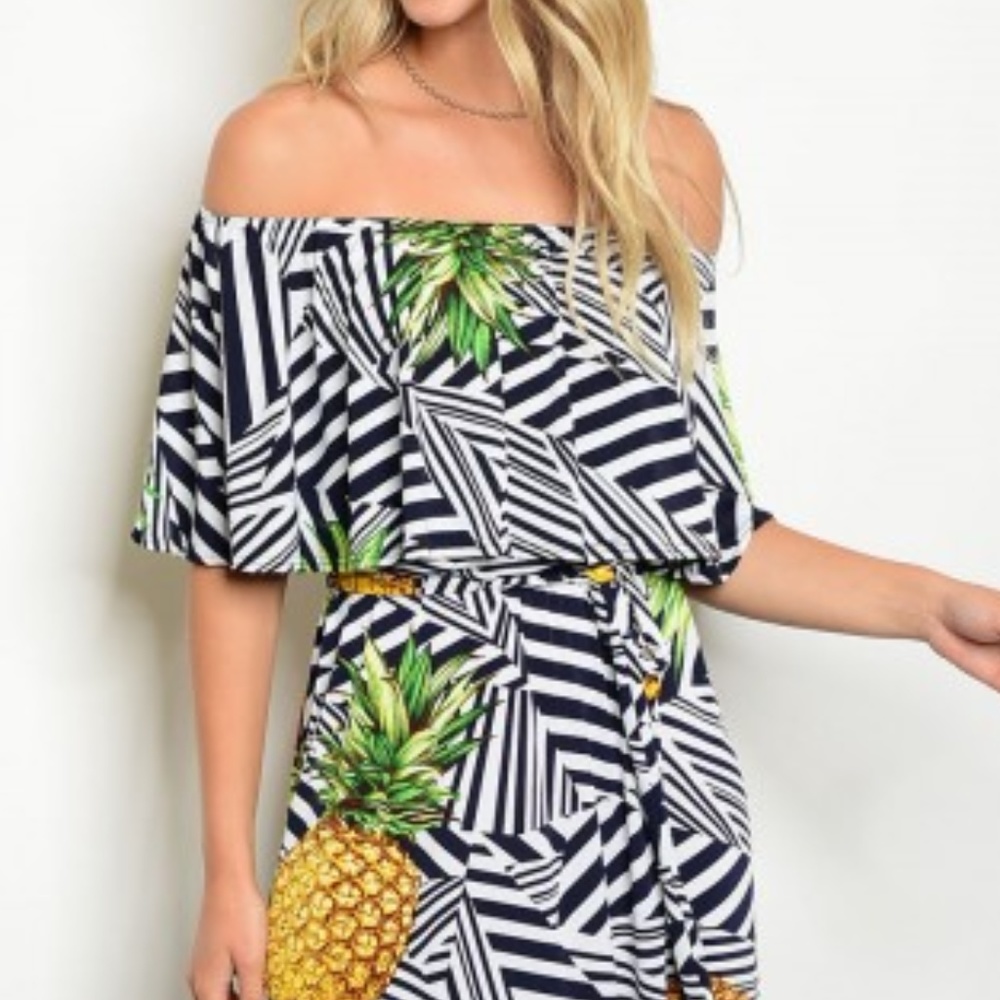 🛑LAST 1🛑"STRIPES & PINEAPPLES"  MAXI DRESS - Picture 3 of 4